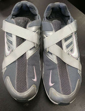 Load image into Gallery viewer, Women’s 2006 Nike Training Running Shoes – Size 6.5

