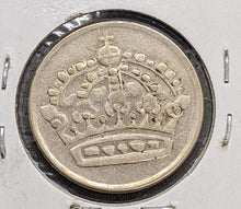 Load image into Gallery viewer, 1954 Sweden Silver 50 Ore Coin
