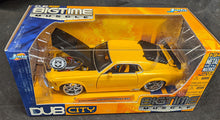 Load image into Gallery viewer, 1970 Ford Mustang Boss 429 Yellow 1:24 Diecast Jada Toys
