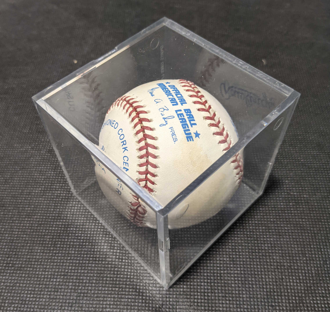 Pat Hentgen Autographed Official Baseball 1997 with Letter of Authenticity