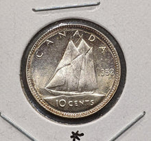 Load image into Gallery viewer, 1952 Canada Silver 10-Cent Dime Coin
