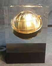 Load image into Gallery viewer, 2006 Wrigley Globe &amp; Spear Award
