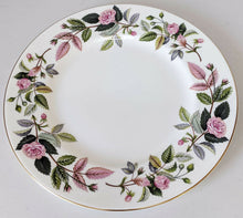 Load image into Gallery viewer, Wedgwood Fine Bone China - Hathaway Rose - Dinner Plate
