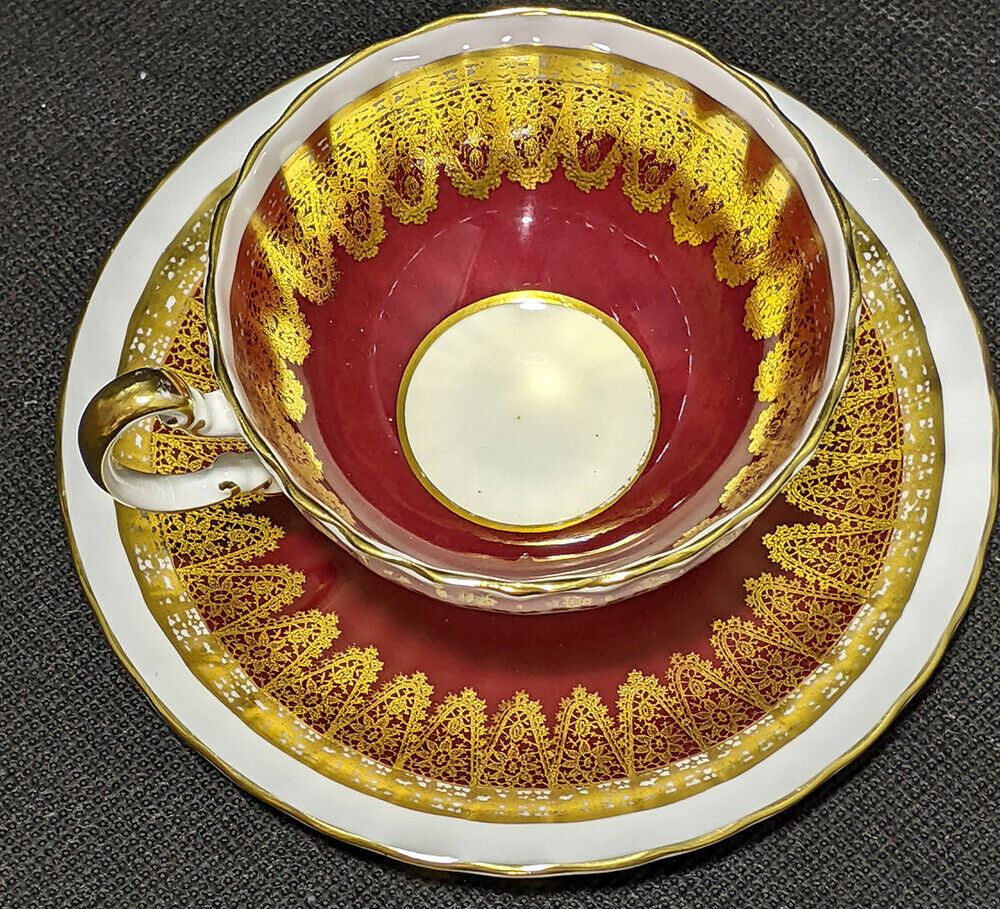 AYNSLEY Fine Bone China Tea Cup & Saucer - Red With Gold Scroll Detail