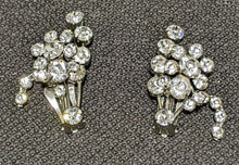 Load image into Gallery viewer, Austrian Crystal Sporadic Floral Clip On Earrings
