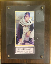 Load image into Gallery viewer, Willie Mays Hall of Fame 1979 Autographed Picture with COA 3X6
