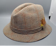 Load image into Gallery viewer, Vintage Country Gentlemans Brown Wool Tweed Trav&#39;ler Fedora / Trilby
