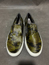 Load image into Gallery viewer, Via Roma 15 SLIP-ON SNEAKER Cow Fur Green Camo Size 12
