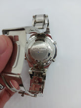 Load image into Gallery viewer, Harve Benard Men&#39;s 30M Stainless Steel Caseback Watch 20-055
