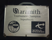 Load image into Gallery viewer, Aramith Tournament Champ Super Pro 1G Snooker Ball Set w/ Aluminum Case 2-1/16&quot;
