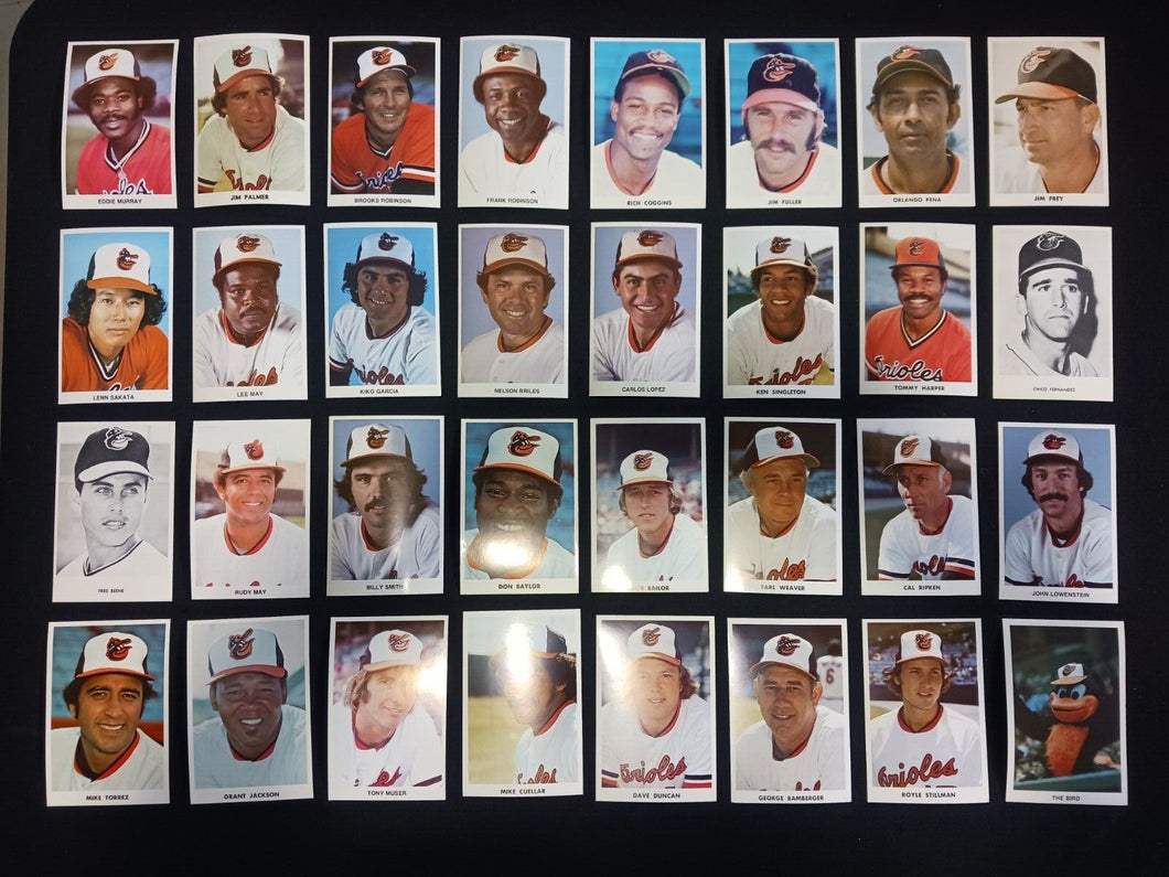1980's Baltimore Orioles Post Cards Lot of 32 w/ Eddie, Robinson