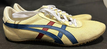 Load image into Gallery viewer, Onitsuka Tiger Asics Running Shoes Size US 6
