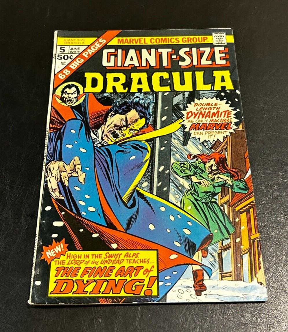1975 Marvel Comics Giant Size Dracula Issue 5, VF