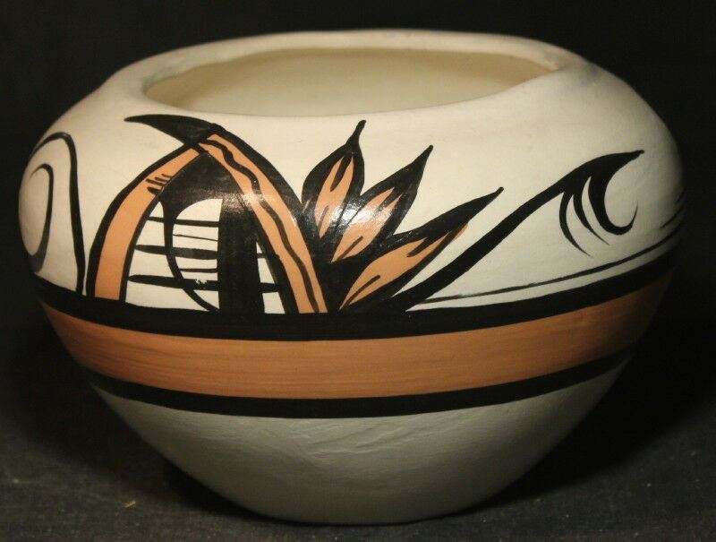 Desert Pueblo Pottery USA Signed Betty Selby 501