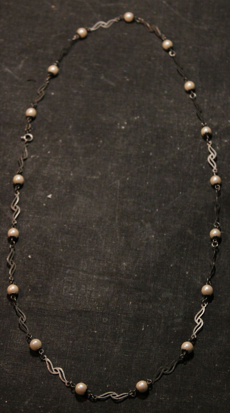 Vintage Sterling Silver Pearl Necklace