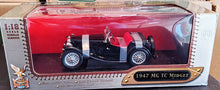 Load image into Gallery viewer, 1947 MG TC Midget 1:18 Diecast Car by Road Signature - Black
