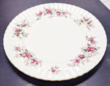 Load image into Gallery viewer, Royal Albert Fine Bone China Dinner Plate - Lavender Rose
