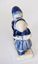 Load image into Gallery viewer, Vintage Hand Painted Delft Figurine - Boy &amp; Girl Kissing - Holland Blue 9810065

