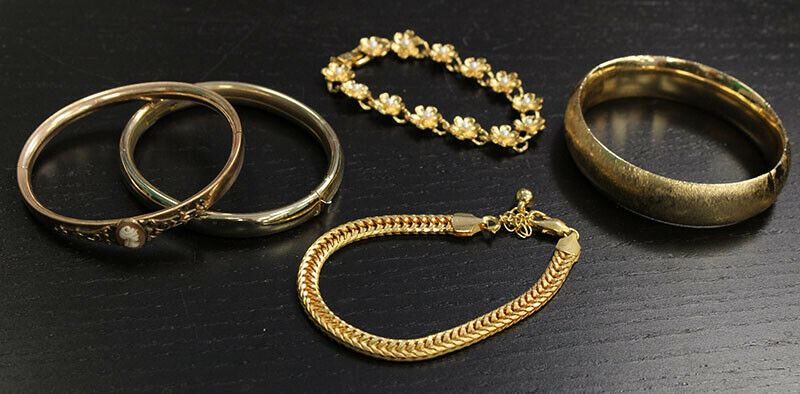 5 pc Costume Jewelry Bracelet Lot