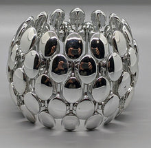 Load image into Gallery viewer, Wide Stretchy Silver Toned Mirrored Oval Design Bracelet
