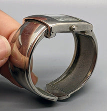 Load image into Gallery viewer, OSIROCK Fashion Bangle Watch -  Silver Tone Bracelet
