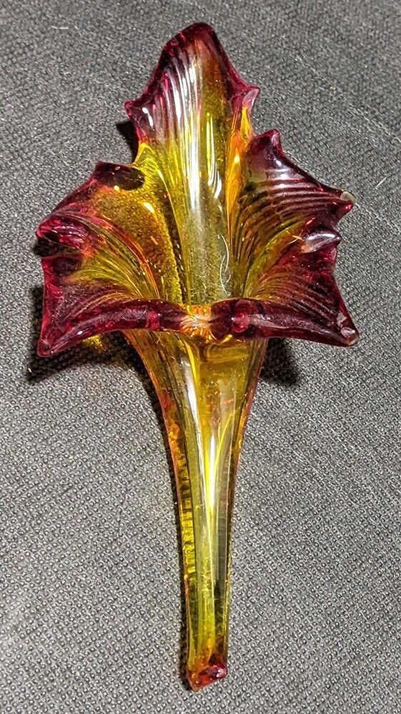 Beautiful Red to Yellow Glass Epergne Insert