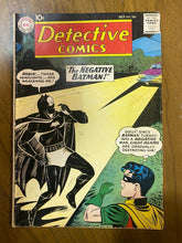 Load image into Gallery viewer, 1960 Detective Comics Vol 1 Issue 284

