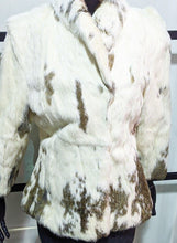 Load image into Gallery viewer, Vintage Women&#39;s Rabbit Fur Jacket - White With Brown Accent - Waist Length
