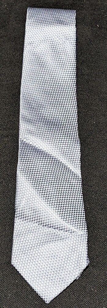 Donald J. Trump Signature Collection Silver Neck Tie Never Used - Tags Attached