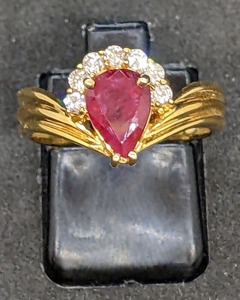18 Kt Yellow Gold Pear Shaped Ruby & Diamond Ring - Size 6.5