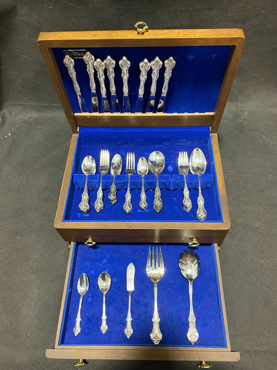 1847 Rogers Silverplate Set of 63 pieces Of Orleans in a box