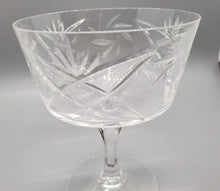 Load image into Gallery viewer, 4 Crystal Champagne / Sherbet Glasses
