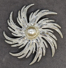 Load image into Gallery viewer, Sarah Coventry - Canadian - Feathered Pinwheel Pin / Brooch With Bead Centre
