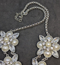 Load image into Gallery viewer, Beautiful Bead &amp; Rhinestone Floral Necklace - Originally Bought In Abu Dhabi
