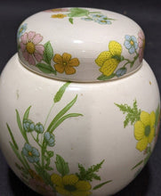Load image into Gallery viewer, Vintage Sadler Ginger Jar - With Lid - Floral Bouquet - Staffordshire England
