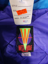 Load image into Gallery viewer, Vintage West Wave Gore-Tex Mens Jacket – Size Small
