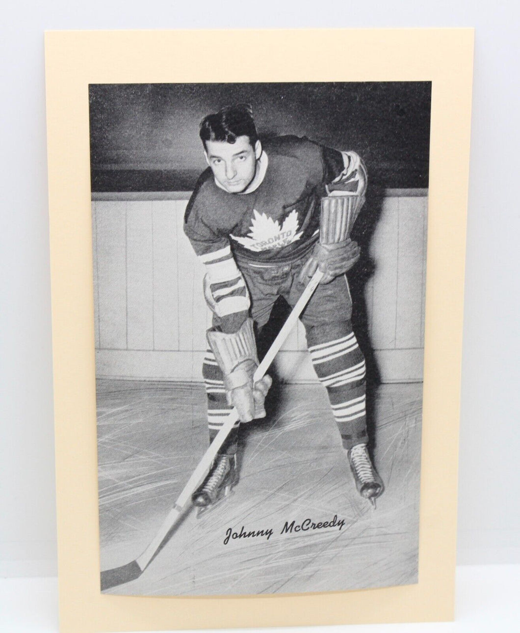 1934-43 Group One Johnny McCreedy Toronto Maple Leafs Beehive