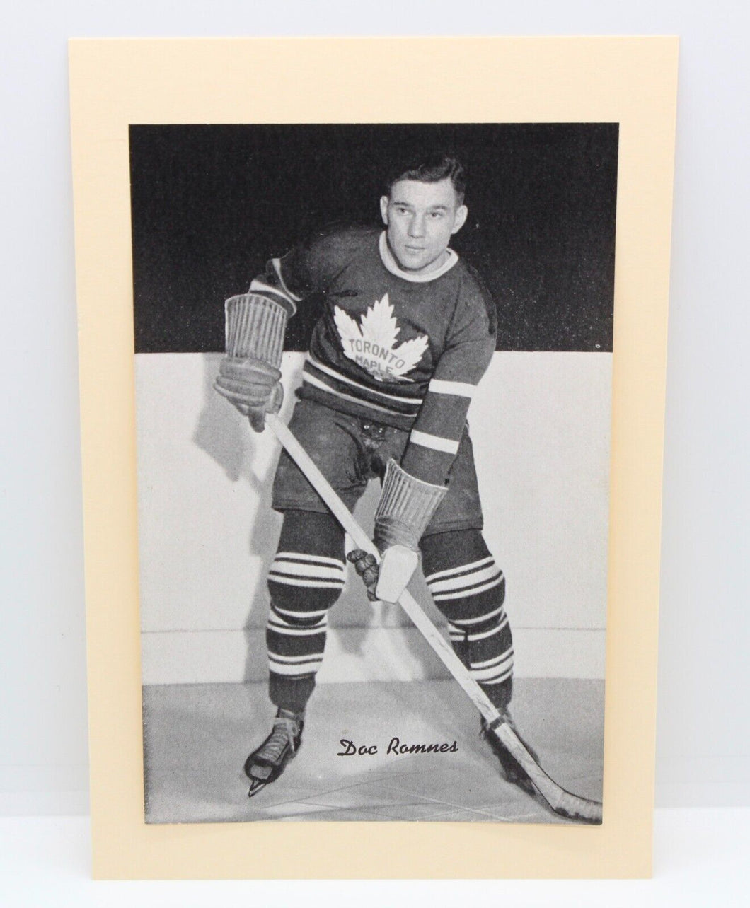 1934-43 Group One Doc Romnes Toronto Maple Leafs Beehive