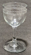 Load image into Gallery viewer, Vintage Wheat &amp; Stars Sherry Wine Glass
