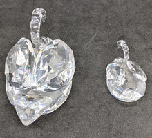 Load image into Gallery viewer, 2 SWAROVSKI Crystal Swan Figurines - As Is - Small Chip On Larger Swan
