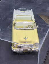 Load image into Gallery viewer, Vitesse Collectors Model Car – 1955 Chevrolet Bel Air – Open Convertible
