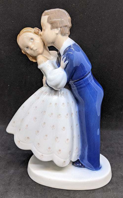 Royal Copenhagen - Bing & Grondahl - Boy & Girl Kiss Figurine #2162