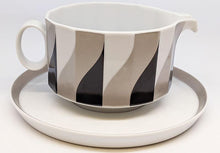Load image into Gallery viewer, TAPIO WIRKKALA - Rosenthal - Mid Century Modern Gravy Boat With Underplate
