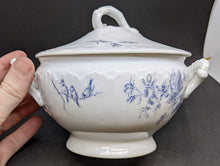 Load image into Gallery viewer, Porcelain Sugar Bowl With Etched Rose Flower &amp; Bird Designs
