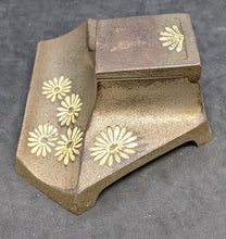 Load image into Gallery viewer, Vintage Metal Geschutzt Inkwell With Daisy Pattern
