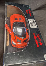 Load image into Gallery viewer, Opel Speedster 1:18 Diecast Car - Orange - Maisto
