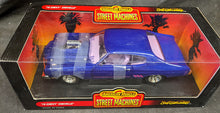 Load image into Gallery viewer, 1970 Chevrolet Chevelle Purple 1:18 Diecast American Muscle Street Machine
