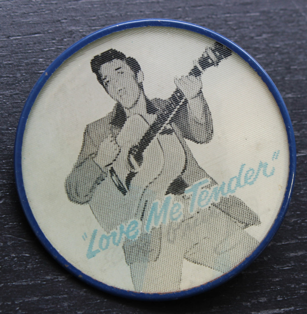 Vintage 1956 Elvis Presley Love Me Tender Vari Vue Flicker Pinback Button