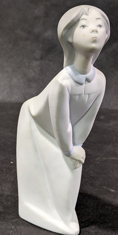 Lladro Girl Figurine - Lean In For A Kiss - # 4873