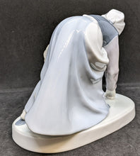 Load image into Gallery viewer, Vintage Metzler &amp; Ortloff Porcelain Figurine - Woman Picking Wheat
